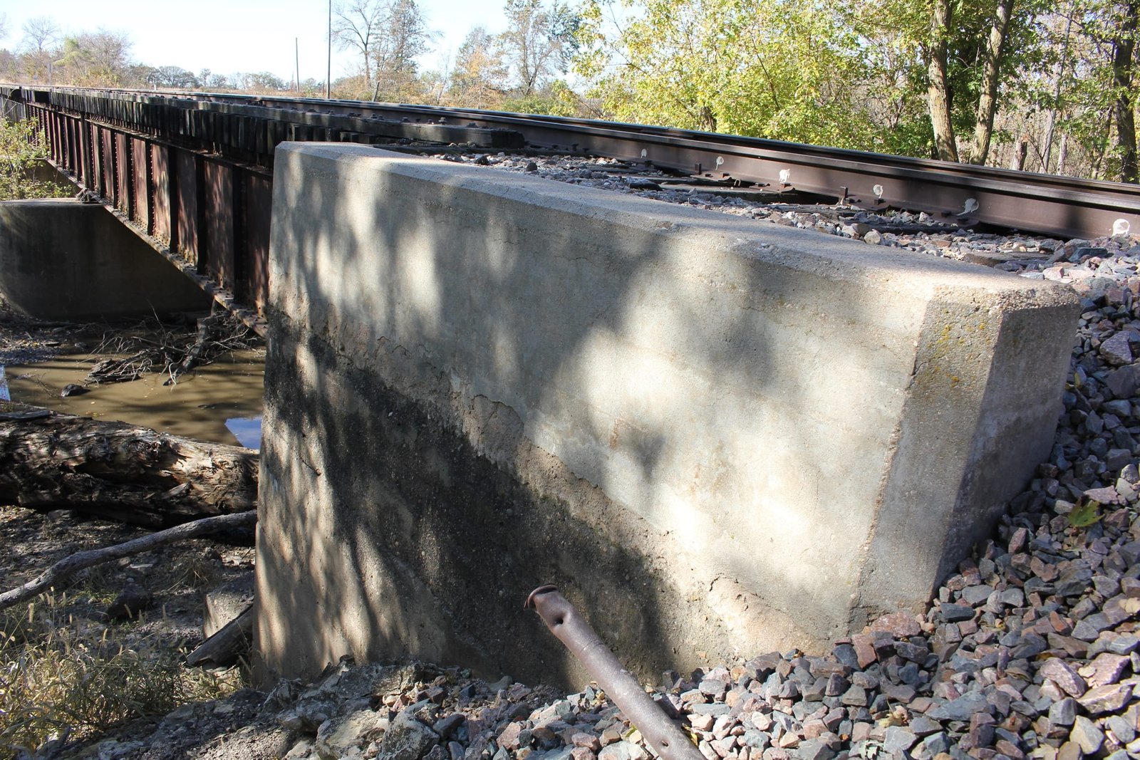 North abutment